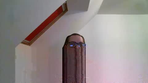 Snapshot of malou2927 chatting on 02-04-26, 10:26 breton online show from 02-04-26, 10:26