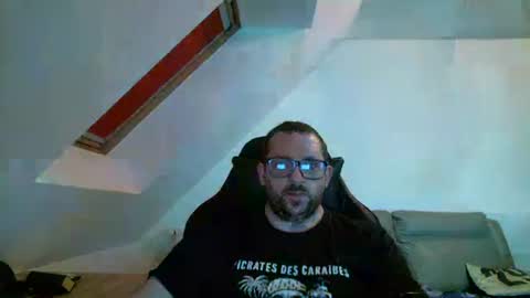 Snapshot of malou2927 chatting on 02-19-26, 07:54 breton online show from 02-19-26, 07:54