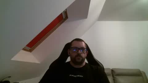 Snapshot of malou2927 chatting on 05-31-26, 07:48 breton online show from 05-31-26, 07:48
