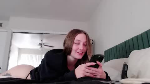 Snapshot of malthevalleyqueen chatting on 03-10-25, 11:49 Mal online show from 03-10-25, 11:49