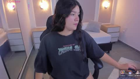 M A L U online show from 10-15-25, 02:33