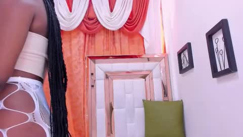 Snapshot of malu_horny_69 chatting on 02-09-26, 08:02 Melanie online show from 02-09-26, 08:02