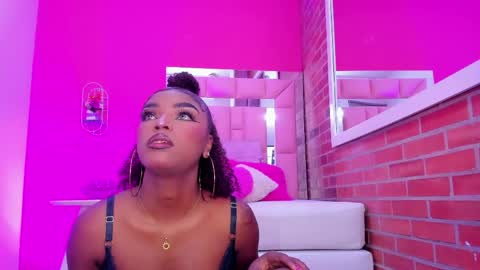 Snapshot of malu_hot69 chatting on 05-27-26, 03:20 Malu online show from 05-27-26, 03:20