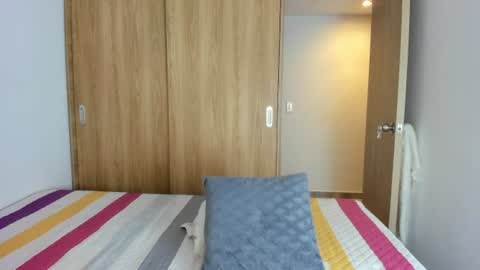 Snapshot of malucam_06 chatting on 06-22-26, 11:57 instagram nueela online show from 06-22-26, 11:57