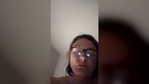Snapshot of mamabear2727 chatting on 06-22-26, 01:29 mamabear2727 online show from 06-22-26, 01:29