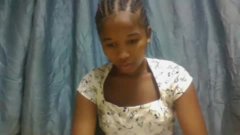 mamieriela online show from 03-08-26, 08:18