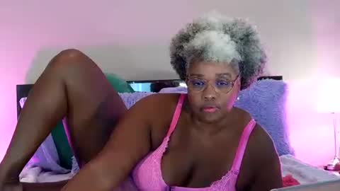 Snapshot of mamigilf66 chatting on 08-01-26, 10:58 mamigilf66 online show from 08-01-26, 10:58