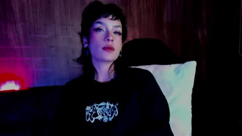   online show from 06-17-26, 11:38