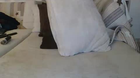 man211172 online show from 12-04-25, 06:49