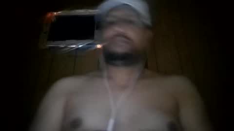 Snapshot of man_new chatting on 10-25-25, 07:05 Man new online show from 10-25-25, 07:05