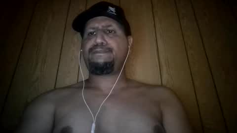 Snapshot of man_new chatting on 12-03-25, 10:24 Man new online show from 12-03-25, 10:24