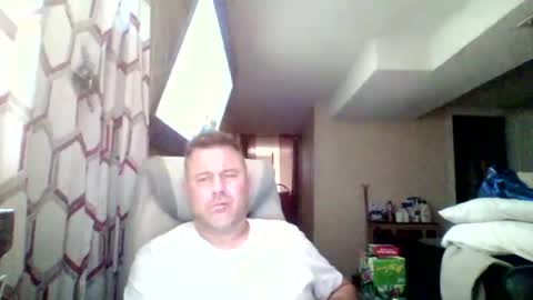 Snapshot of mancandy35 chatting on 07-07-26, 03:27 mancandy35 online show from 07-07-26, 03:27