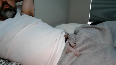 Snapshot of mandime017 chatting on 05-10-26, 02:39 mandime017 online show from 05-10-26, 02:39