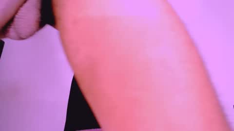 Snapshot of mandingxoxhot chatting on 01-31-25, 12:06 juan camilo online show from 01-31-25, 12:06