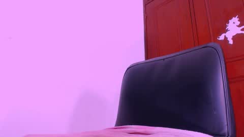 Snapshot of mandingxoxhot chatting on 02-19-25, 04:44 juan camilo online show from 02-19-25, 04:44