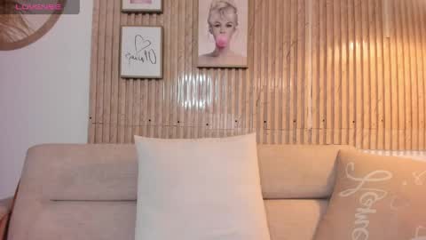 Snapshot of mandy_bloom chatting on 04-21-26, 02:51 mandy_bloom online show from 04-21-26, 02:51