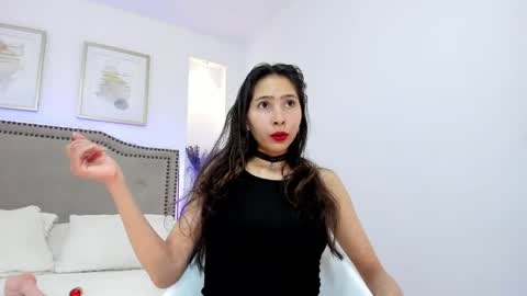 Snapshot of mandy_bloom chatting on 04-26-26, 01:20 mandy_bloom online show from 04-26-26, 01:20