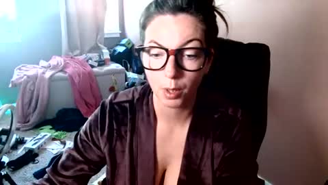 Snapshot of mandybabyxxx chatting on 06-11-26, 08:07 MandyBabyXXX online show from 06-11-26, 08:07