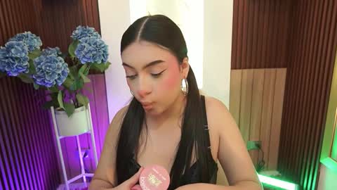 Snapshot of mandycollins_ chatting on 03-17-26, 12:08 Mandy Collins online show from 03-17-26, 12:08