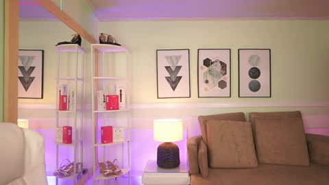 Mandy Collins online show from 04-18-26, 11:36