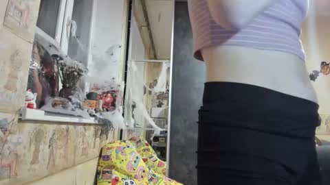 Snapshot of mandyshine chatting on 10-14-25, 03:13 Mandy online show from 10-14-25, 03:13