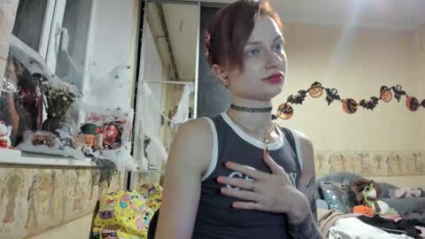 Snapshot of mandyshine chatting on 10-17-25, 04:53 Mandy online show from 10-17-25, 04:53