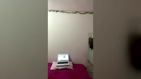 Snapshot of manelyk01 chatting on 07-15-26, 08:58 Manelyk online show from 07-15-26, 08:58