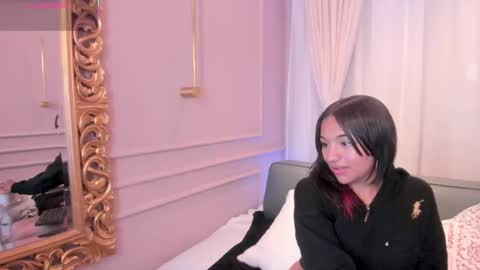 manelyk_evanss online show from 09-17-25, 09:05