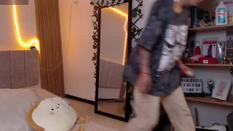 Danny online show from 04-13-26, 07:03