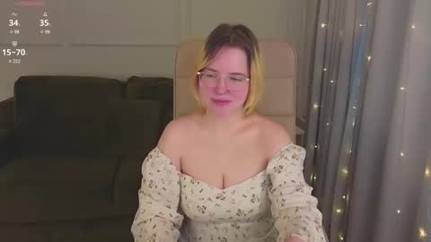 manic_pixie_ online show from 01-30-25, 10:50