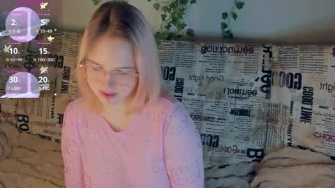 manic_pixie_ online show from 09-19-25, 03:56