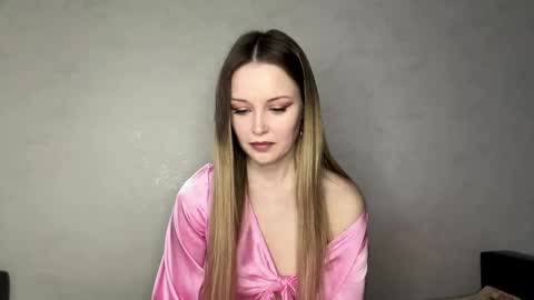 Hey there my name is Sarah online show from 04-24-26, 03:03