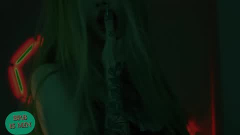 Snapshot of manifreyja chatting on 05-17-26, 06:48 Amelie online show from 05-17-26, 06:48