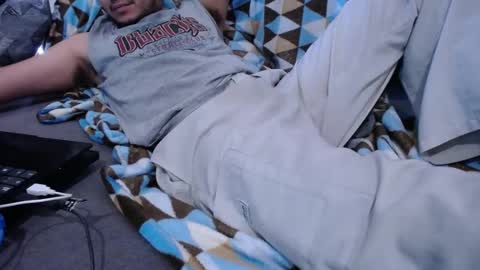 Manu online show from 12-25-24, 07:13