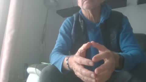 Snapshot of manngrossbite chatting on 12-12-24, 01:39 manngrossbite online show from 12-12-24, 01:39