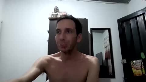 Snapshot of manolo8020 chatting on 02-16-26, 11:34 manolo8020 online show from 02-16-26, 11:34