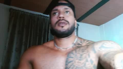 Snapshot of manolofitt chatting on 04-27-26, 02:20 Manolo online show from 04-27-26, 02:20