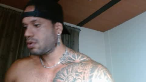 Snapshot of manolofitt chatting on 04-29-26, 09:10 Manolo online show from 04-29-26, 09:10