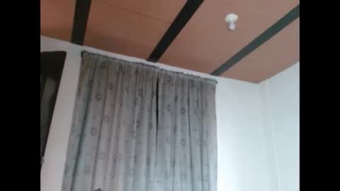 Snapshot of manolofitt chatting on 05-04-26, 02:13 Manolo online show from 05-04-26, 02:13