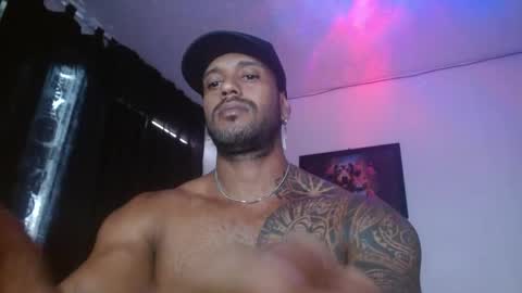 Snapshot of manolofitt chatting on 05-27-26, 07:11 Manolo online show from 05-27-26, 07:11