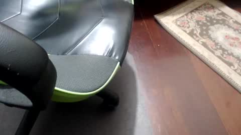 Snapshot of manotcheblu chatting on 05-21-26, 08:38 manotcheblu online show from 05-21-26, 08:38
