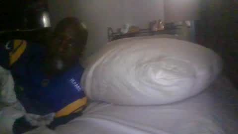 Snapshot of manpntheprowll chatting on 10-08-25, 07:33 manontheprowll online show from 10-08-25, 07:33