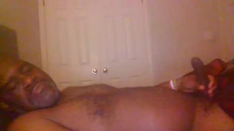 Snapshot of manpntheprowll chatting on 11-19-25, 01:11 manontheprowll online show from 11-19-25, 01:11