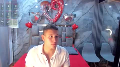 Snapshot of manson_and_zoe chatting on 02-15-26, 11:19 Manson and Zoe online show from 02-15-26, 11:19