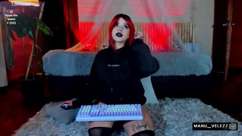 manu  velezz   Help me to get to 100 thumbs ups Tip 25tks  Rate me  online show from 11-20-25, 04:01