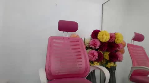 Snapshot of manualrein19 chatting on 02-28-25, 03:26 rein online show from 02-28-25, 03:26