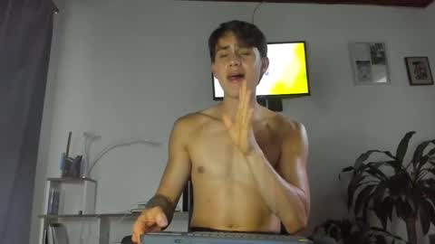 manucute 23  online show from 09-21-25, 10:11