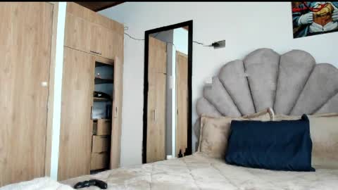 manucute 23  online show from 04-12-26, 01:49