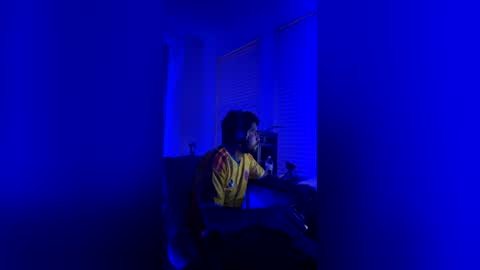 manue957825 online show from 06-28-26, 03:01