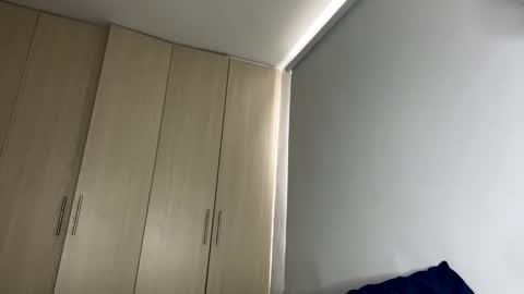 Manuel online show from 12-29-24, 05:01